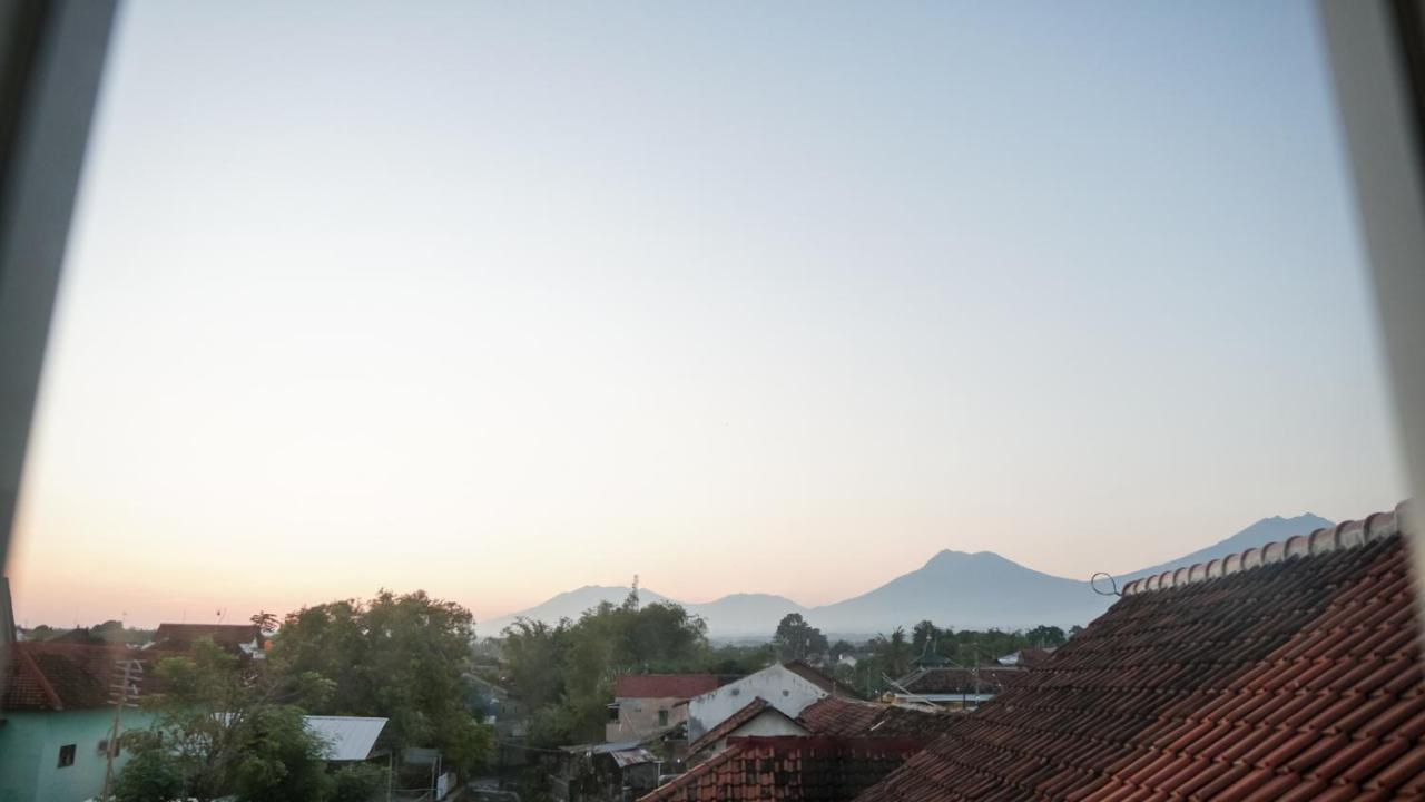 Wangi Homestay Banyuwangi  Dış mekan fotoğraf